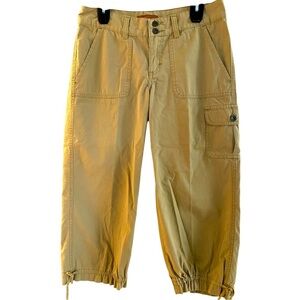 Lee jeans tan Cargo Capris drawstring hem 100% cotton front button & zip 
6/7P